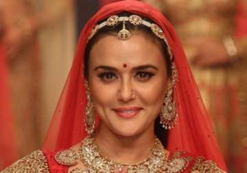 single and ready to mingle preity zinta to get married in january next year