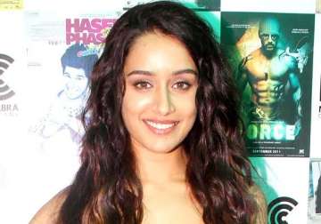 shraddha kapoor to spend new year in las vegas with abcd 2 team