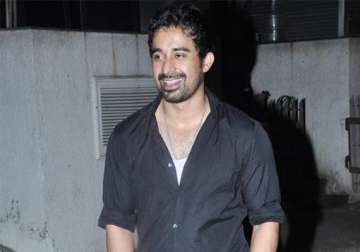 rannvijay learns acting from father for pukaar
