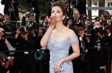 aishwarya rai walks the red carpet at cannes opening