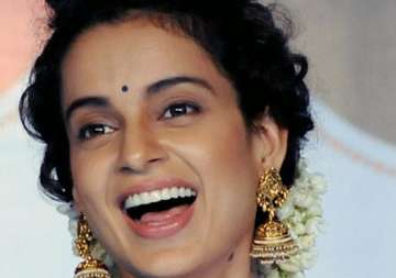 kangana ranaut might play role of 85 year old in shekhar kapur s film