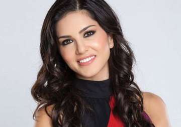 sunny leone rubbishes rumours about cuts in mastizaade