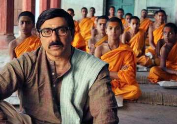 sunny deol s mohalla assi still in trouble delhi hc stays release till aug 25