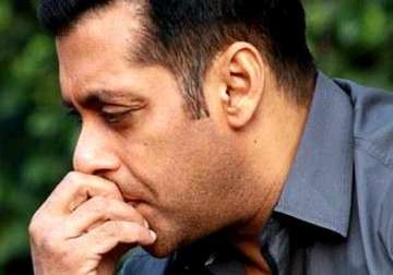 omg salman khan cried his heart out on the sets of prem ratan dhan payo