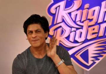 shah rukh khan injured during happy new year promotions