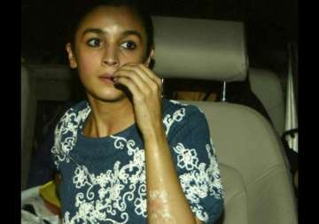 omg alia bhatt suffers multiple burns on her face and hands
