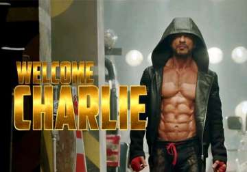 watch shah rukh khan wrestle in happy new year dialogue promo