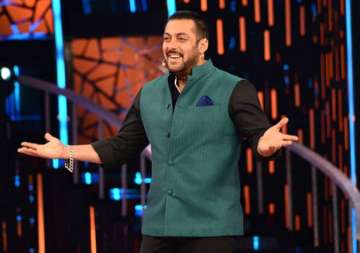 salman khan s best moments as bigg boss 9 host will crack you up