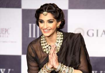 sonam injures herself while trying puppet dance