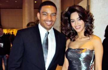 mallika sherawat to romance laz alonso on screen