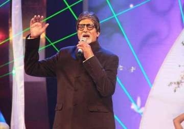 big b sings indian national anthem for r day