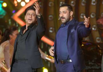 confirmed sultan salman to clash with raees shah rukh on eid 2016