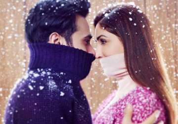 watch pulkit samrat and yami gautam s love story looks promising in sanam re trailer