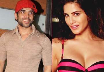 sunny leone pairs up with tusshar kapoor for sex comedy mastizaade