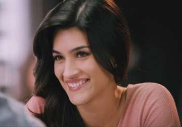 left singh is bling due to constant delay kriti sanon