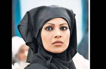 bipasha basu dons a burkha