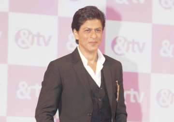 shah rukh khan returns to tv as game show host for tv promises fun see pics