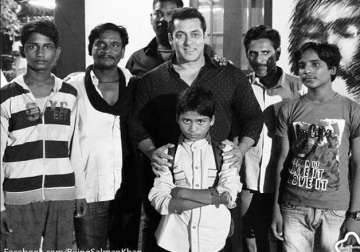 real life bajrangi bhaijaan moment salman reunites runaway kids with