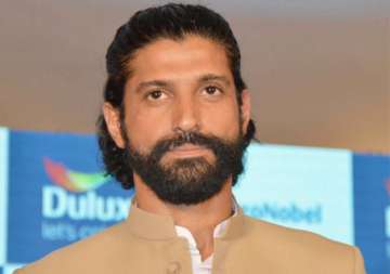 say no if you feel you are underpaid farhan akhtar urges b town actresses