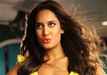 lisa haydon i loved rati agnihotri in shaukeen