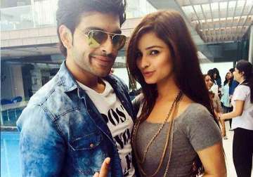 karan kundra chetna pandey took 15 retakes to perfect a kiss on screen