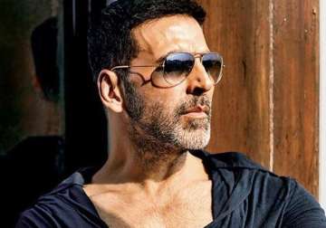 akshay kumar never dreamt of getting punched by rajinikanth