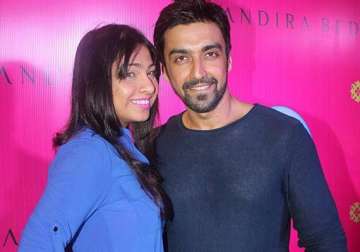 ashish chowdhry becomes father of twin girls wishes for three