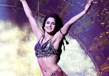 katrina kaif to follow shraddha kapoor keen to do dance based film