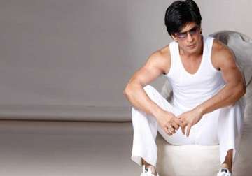 how shah rukh khan remains as fit as a 20 year old