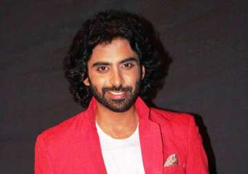 tv actor rohit khurana plans makeover with bollywood debut