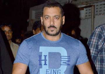 salman khan slaps his bodyguard. know what happened exactly