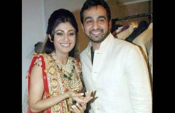 raj kundra to take shilpa and family for a mediterranean cruise