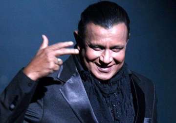 mithun chakraborty returns rs 1.2 crore to saradha group