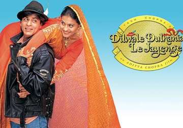 video shah rukh and kajol accept ddlj s climax was full of mistakes