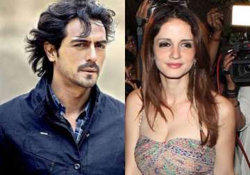 it s an end arjun rampal and sussanne khan decide to step back in their rumoured affair