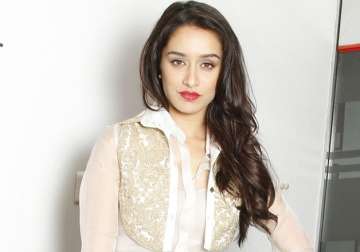 am comfortable being clicked without make up shraddha kapoor