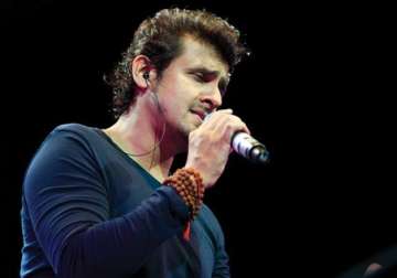 5 air hostesses suspended for allowing sonu nigam sing onboard social media reacts