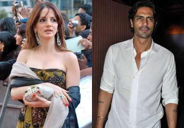 not sussanne arjun rampal is happy with his girl in shillong
