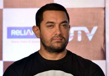aamir khan to launch his nephew pablo with dangal