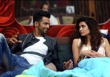 bigg boss 8 halla bol day 9 love is in the air for karishma upen see pics