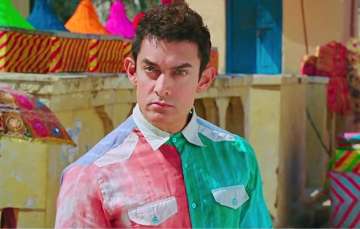 pk gives a silent slap to criticizers becomes the highest grossing bollywood film
