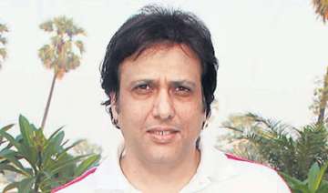 govinda arrives early leaves without performing