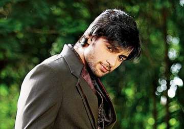 it s a slick stylish shaleen bhanot on debut song