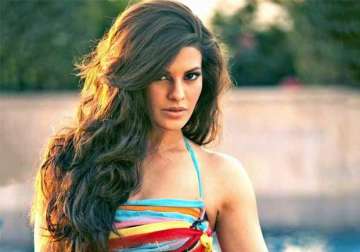 jacqueline fernandez goes deglam in brothers