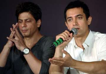 intolerance controversy aamir khan shah rukh khan s films to face boycott from fans