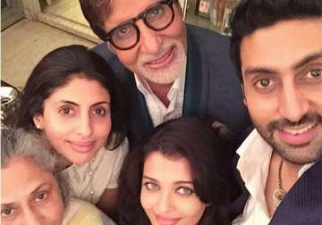 abhishek bachchan takes family selfie on big b s b day