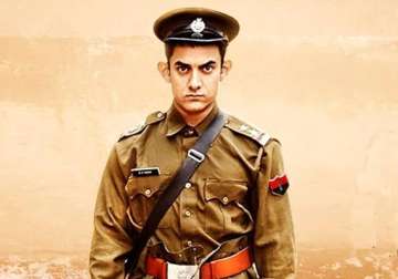 aamir s pk lands in trouble hindu outfit demands ban after police complaints