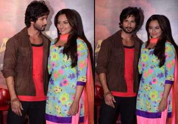 is something brewing between sonakshi and shahid view pics