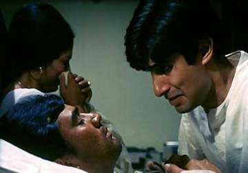 it was kishore not rajesh khanna who was to do the role of anand