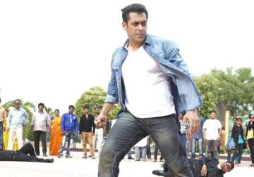 jai ho box office collection rs 111.48 cr worldwide in six days dhoom 3 minted more than double